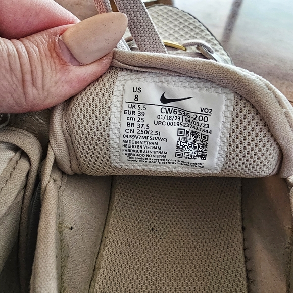 Nike Court Vision Alta TXT Sneakers - Picture 8 of 10